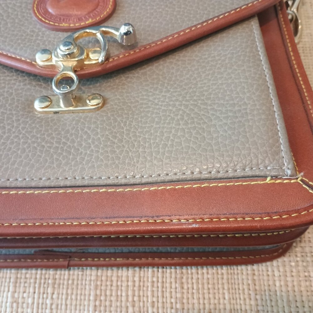 Dooney and Bourke All Weather Leather handbag / purse - Picture 12 of 12